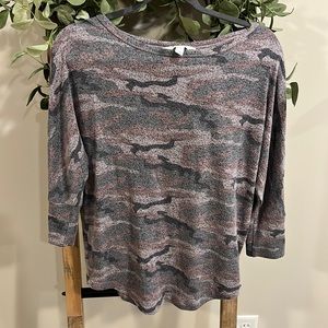 Market & Spruce loose light weight sweater